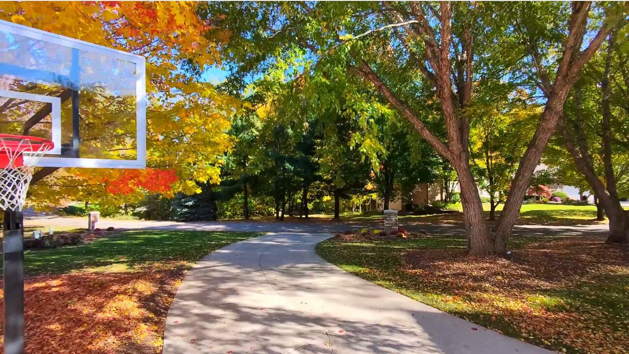 Grandville, Michigan, 49418, United States, 6 Bedrooms Bedrooms, ,9 BathroomsBathrooms,Residential,Active,1988461