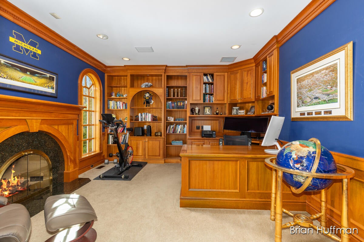 Grandville, Michigan, 49418, United States, 6 Bedrooms Bedrooms, ,9 BathroomsBathrooms,Residential,Active,1988461