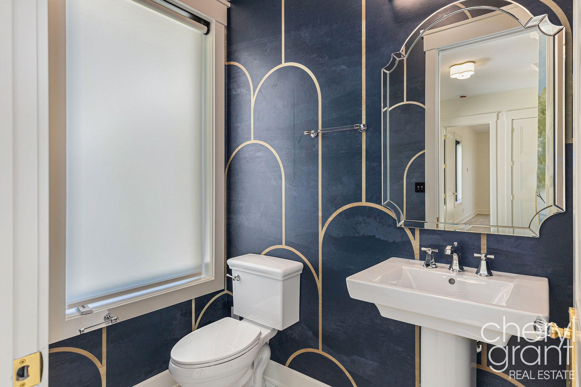 Fennville, Michigan, 49408, United States, 3 Bedrooms Bedrooms, ,4 BathroomsBathrooms,Residential,Active,1929432