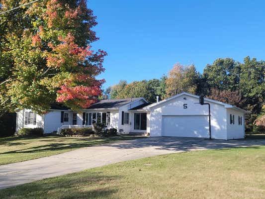 4085 N CEDAR LAKE RD, EDMORE, MI 48829 - Image 1