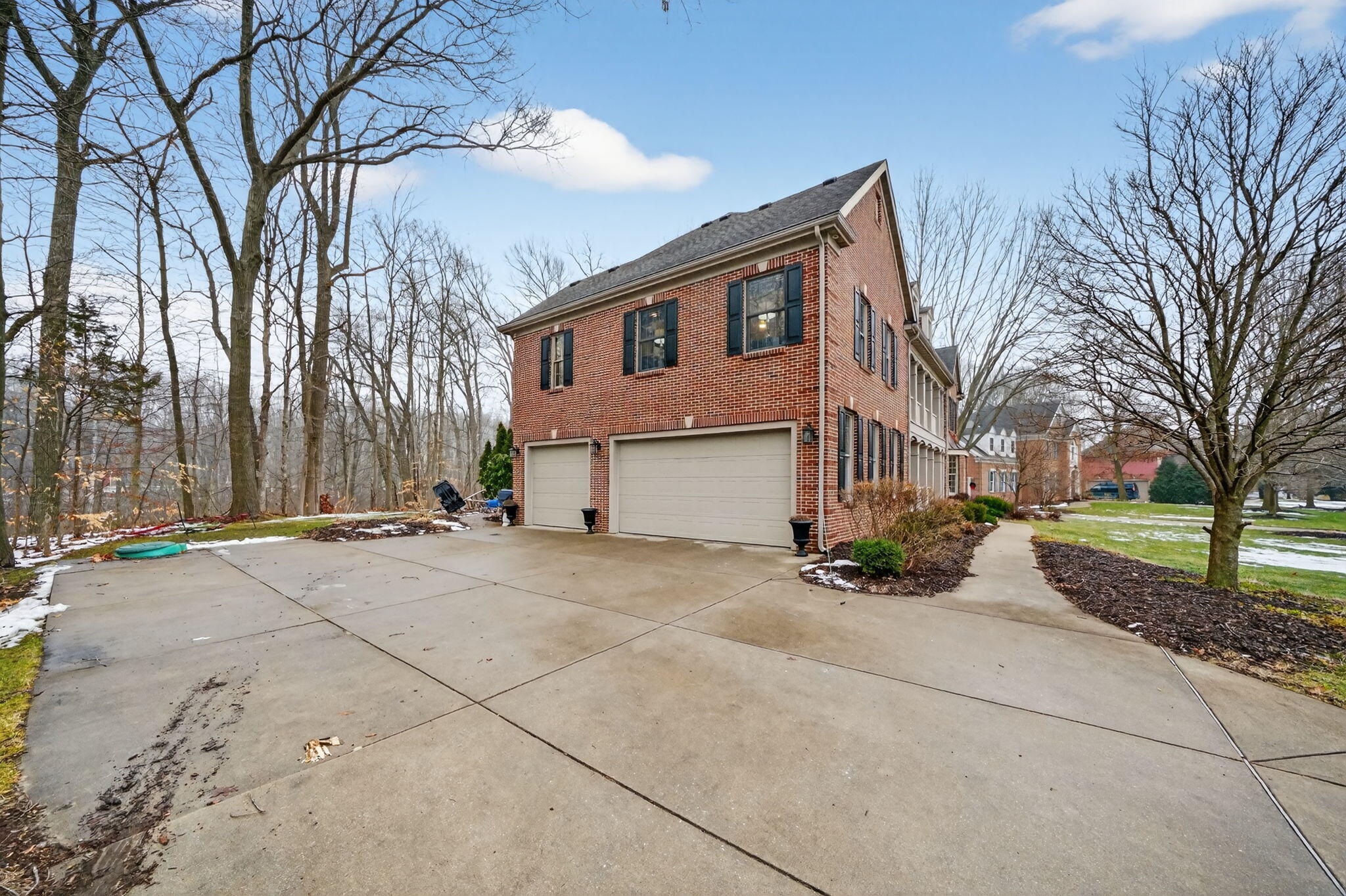 Stevensville, Michigan, 49127, United States, 5 Bedrooms Bedrooms, ,5 BathroomsBathrooms,Residential,Active,2008291