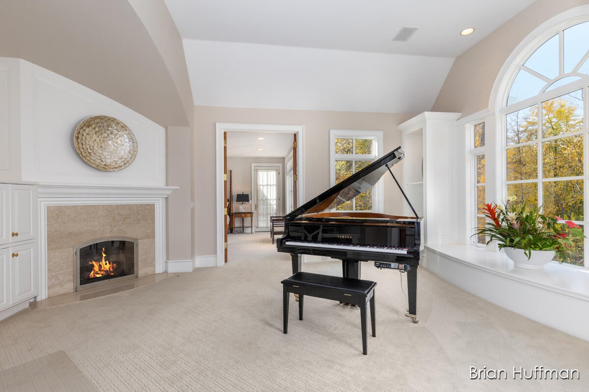 Grandville, Michigan, 49418, United States, 6 Bedrooms Bedrooms, ,9 BathroomsBathrooms,Residential,Active,1988461