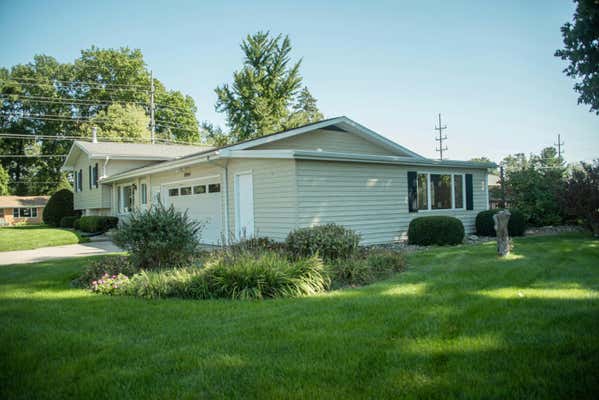 8945 MAPLEWOOD DR, BERRIEN SPRINGS, MI 49103 - Image 1