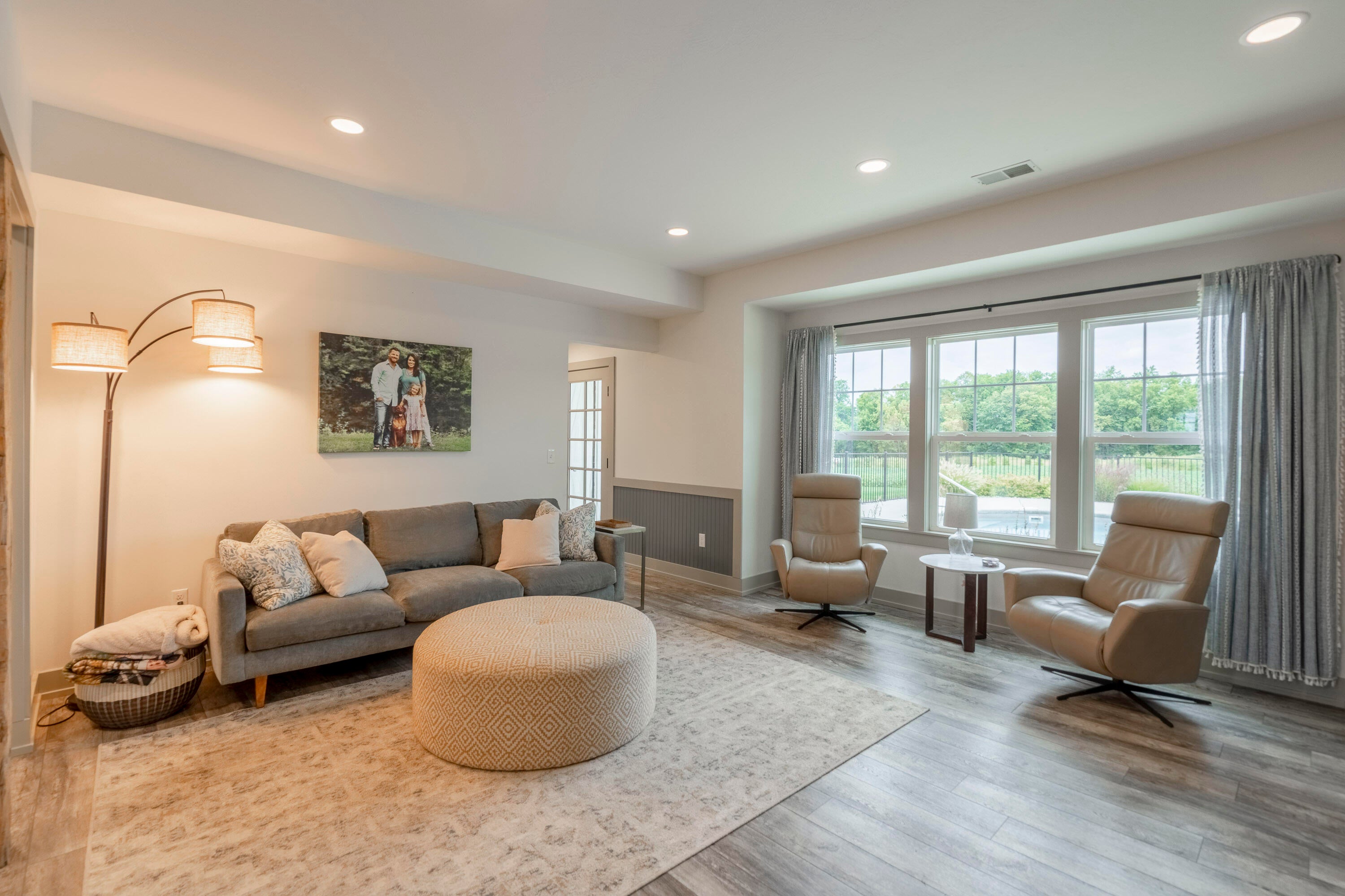 Middleville, Michigan, 49333, United States, 6 Bedrooms Bedrooms, ,3 BathroomsBathrooms,Residential,Active,2006790