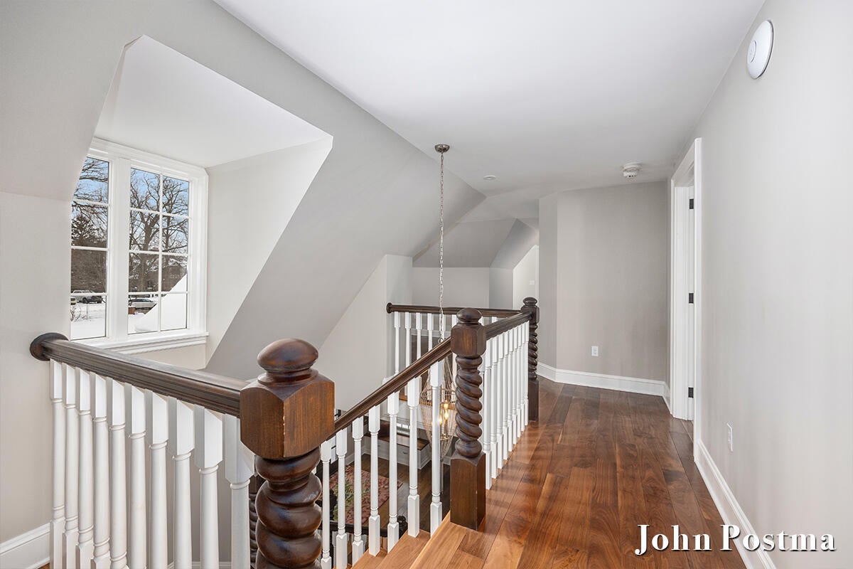 East Grand Rapids, Michigan, 49506, United States, 4 Bedrooms Bedrooms, ,6 BathroomsBathrooms,Residential,Active,2015444