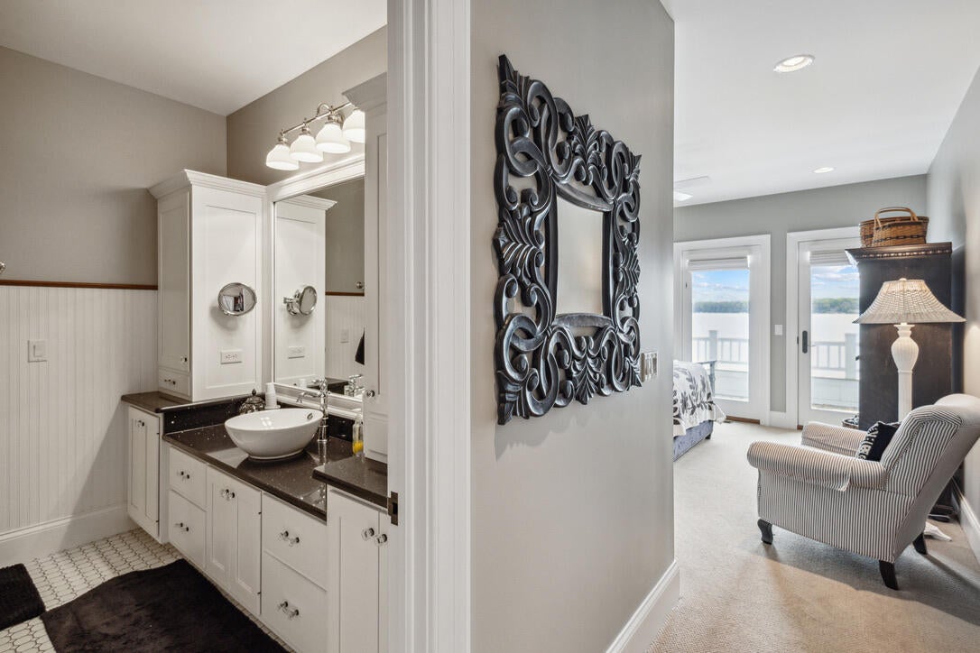 White Pigeon, Michigan, 49099, United States, 9 Bedrooms Bedrooms, ,9 BathroomsBathrooms,Residential,Active,1849554