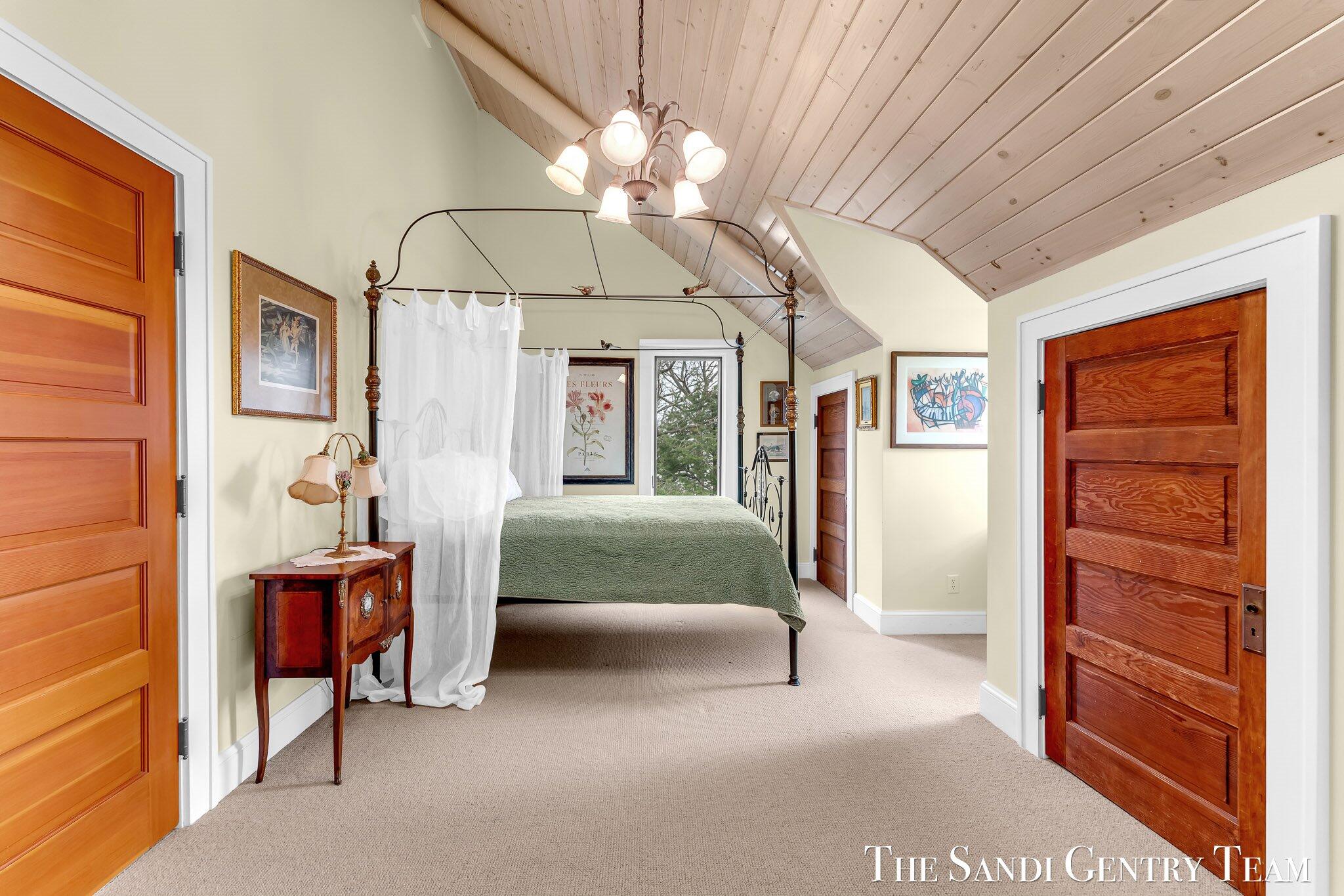 Grand Haven, Michigan, 49417, United States, ,4 BathroomsBathrooms,Residential,Active,1761642