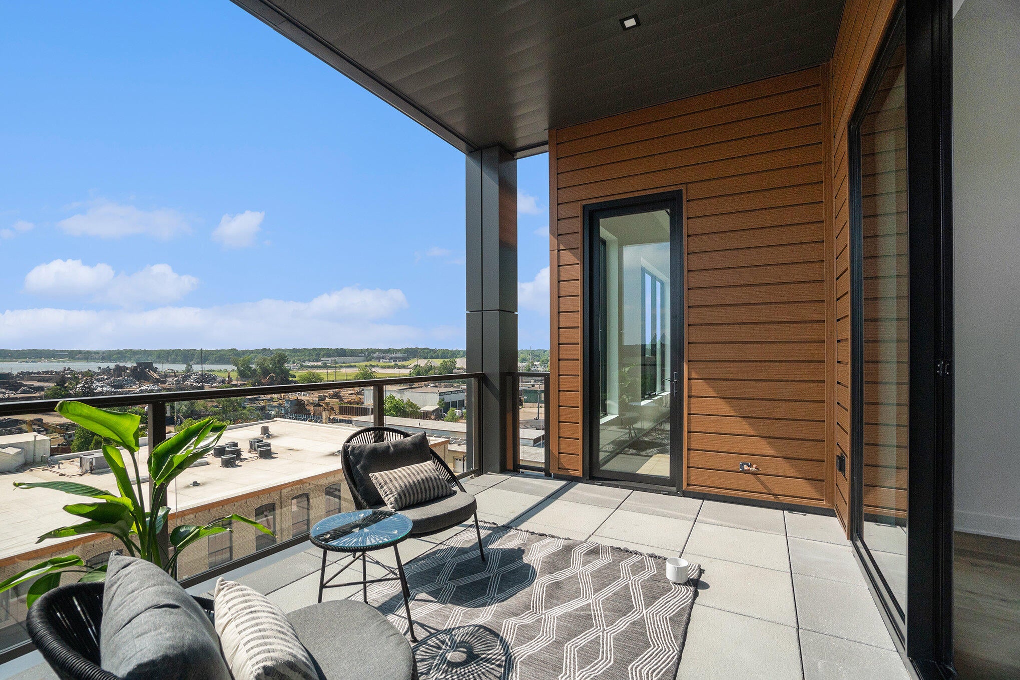 Holland, Michigan, 49423, United States, 2 Bedrooms Bedrooms, ,2 BathroomsBathrooms,Residential,Active,1953402