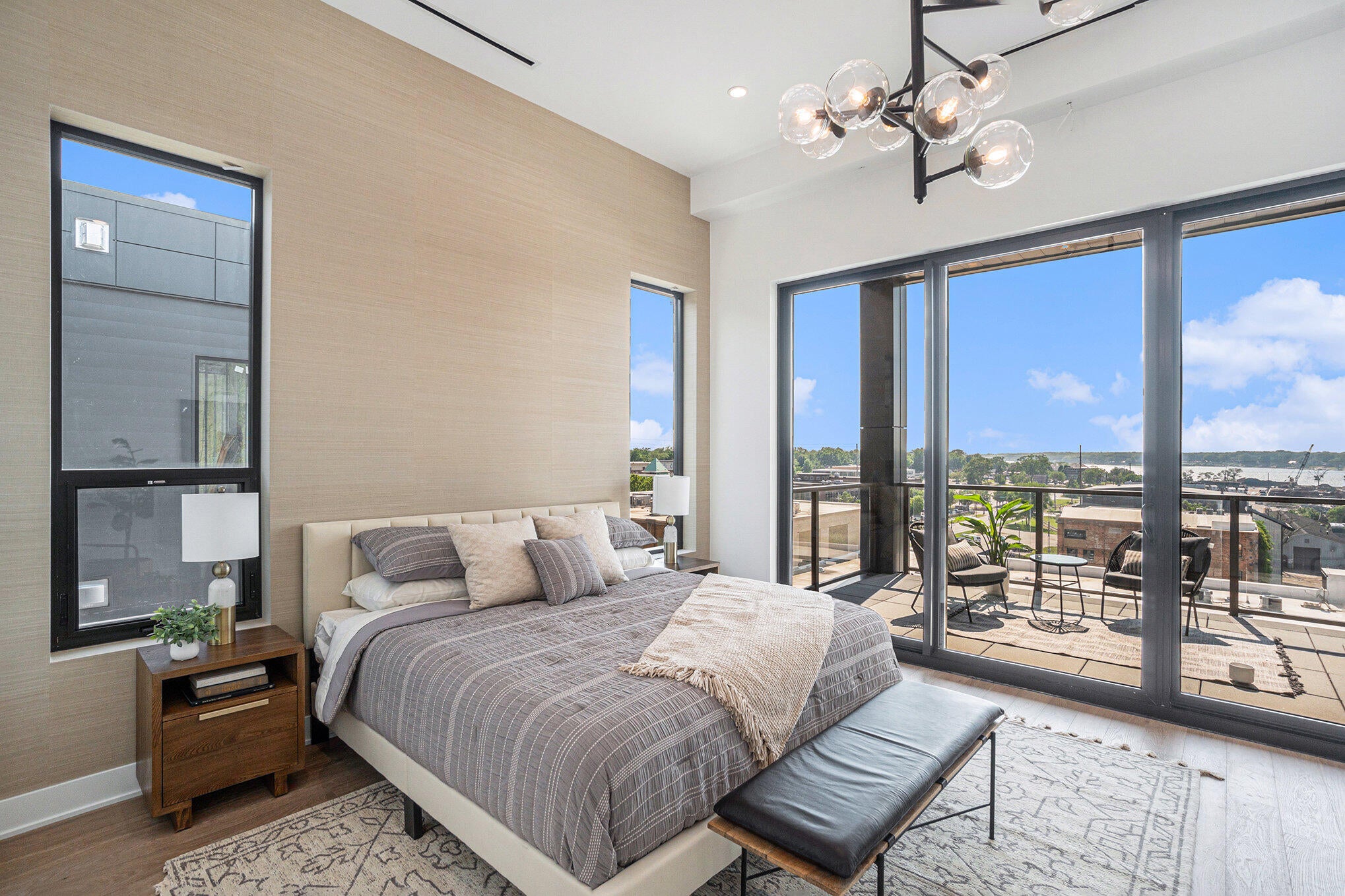 Holland, Michigan, 49423, United States, 2 Bedrooms Bedrooms, ,2 BathroomsBathrooms,Residential,Active,1953402