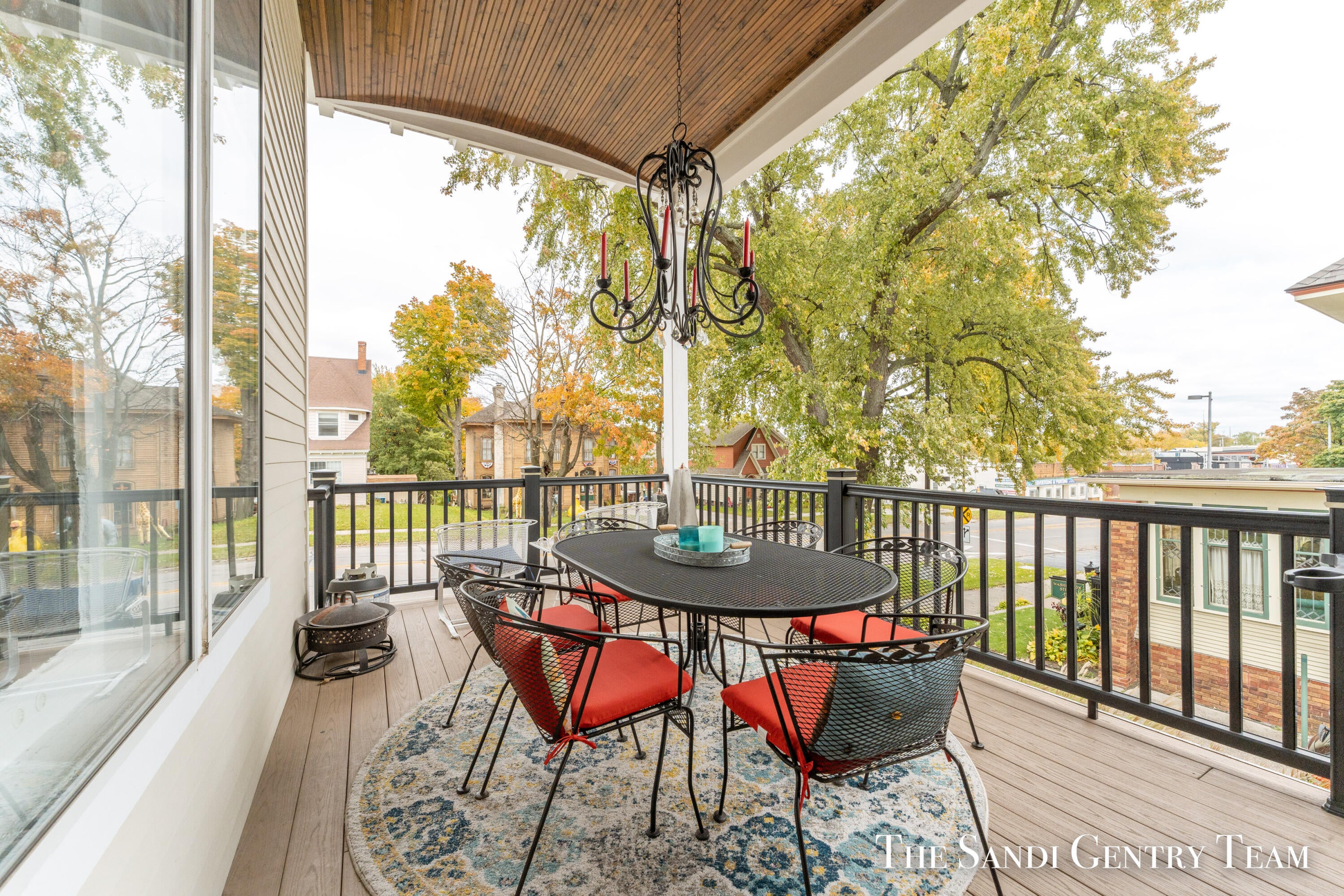 Grand Haven, Michigan, 49417, United States, 3 Bedrooms Bedrooms, ,6 BathroomsBathrooms,Residential,Active,1972168