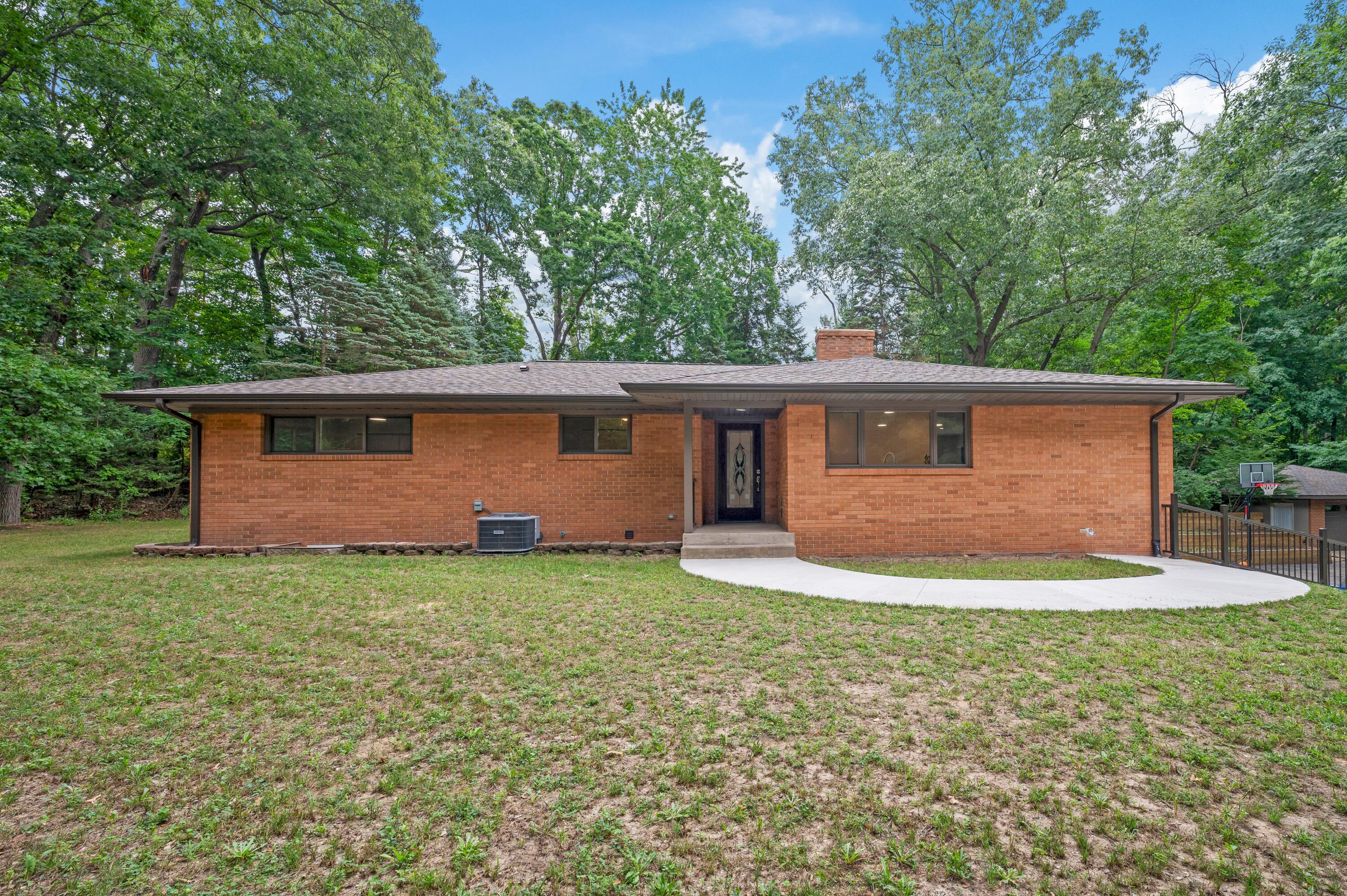 Bridgman, Michigan, 49106, United States, 5 Bedrooms Bedrooms, ,3 BathroomsBathrooms,Residential,Active,1922345