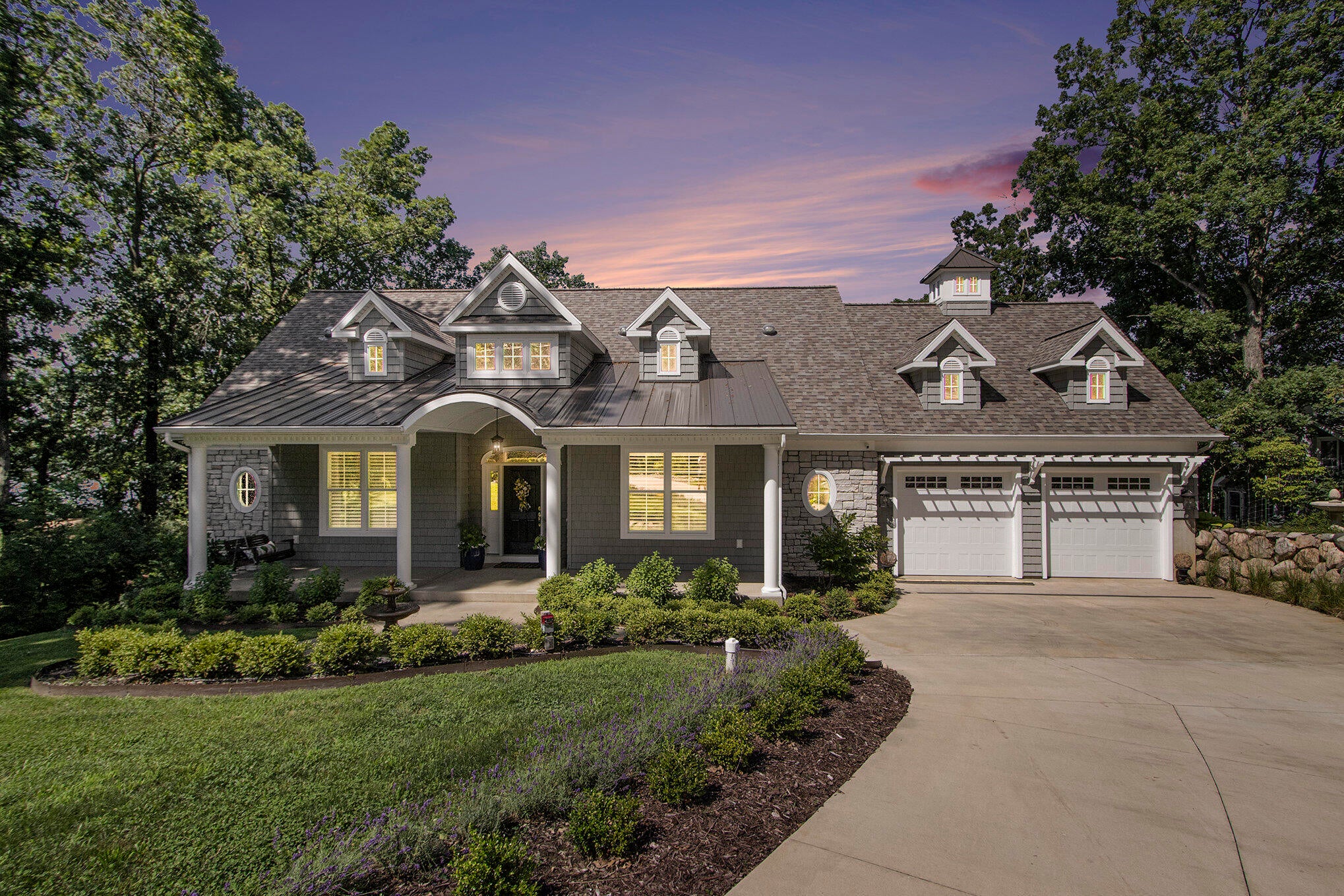 Three Rivers, Michigan, 49093, United States, 2 Bedrooms Bedrooms, ,3 BathroomsBathrooms,Residential,Active,1877808