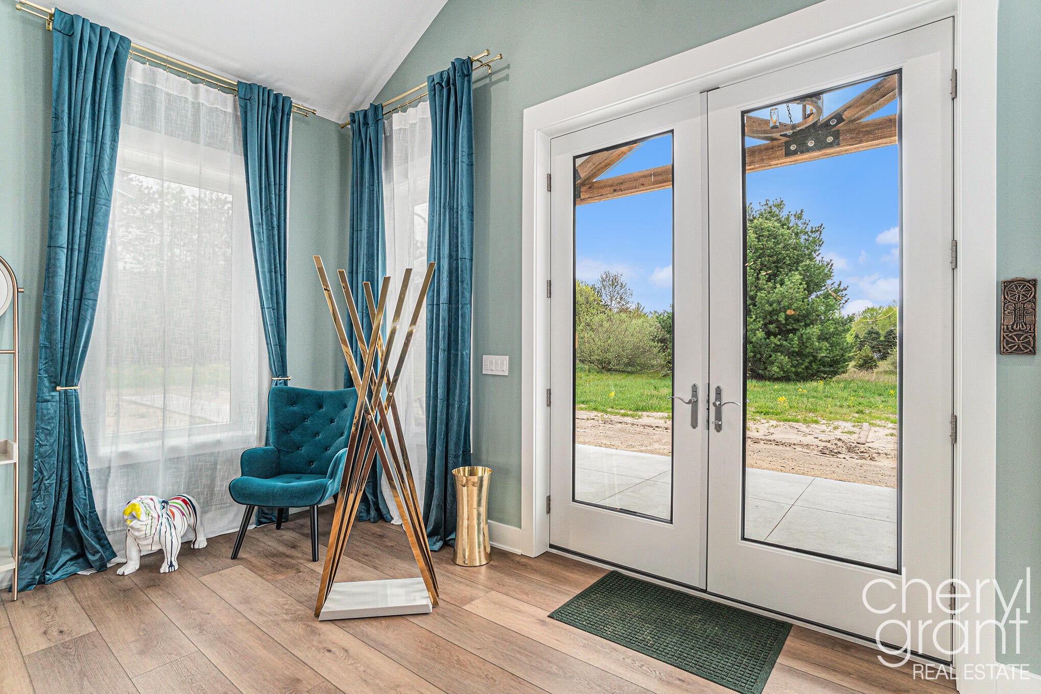 Fennville, Michigan, 49408, United States, 4 Bedrooms Bedrooms, ,4 BathroomsBathrooms,Residential,Active,1964494