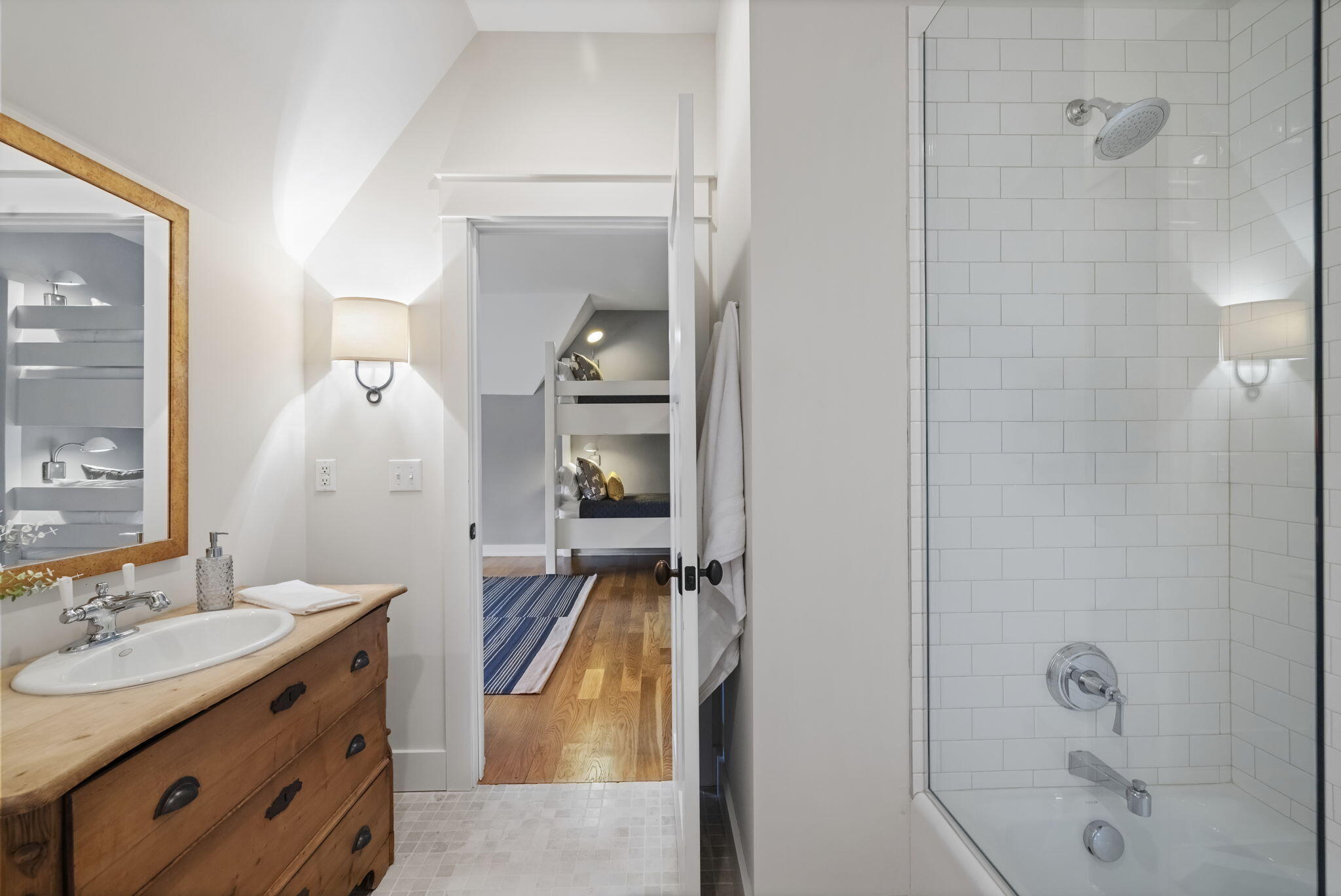 New Buffalo, Michigan, 49117, United States, 4 Bedrooms Bedrooms, ,3 BathroomsBathrooms,Residential,Active,2009867