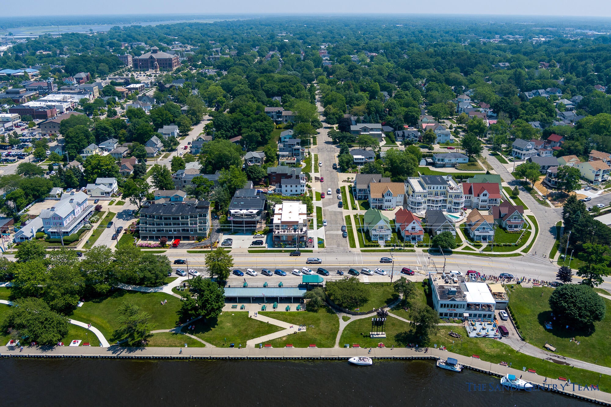 Grand Haven, Michigan, 49417, United States, 2 Bedrooms Bedrooms, ,2 BathroomsBathrooms,Residential,Active,2007339