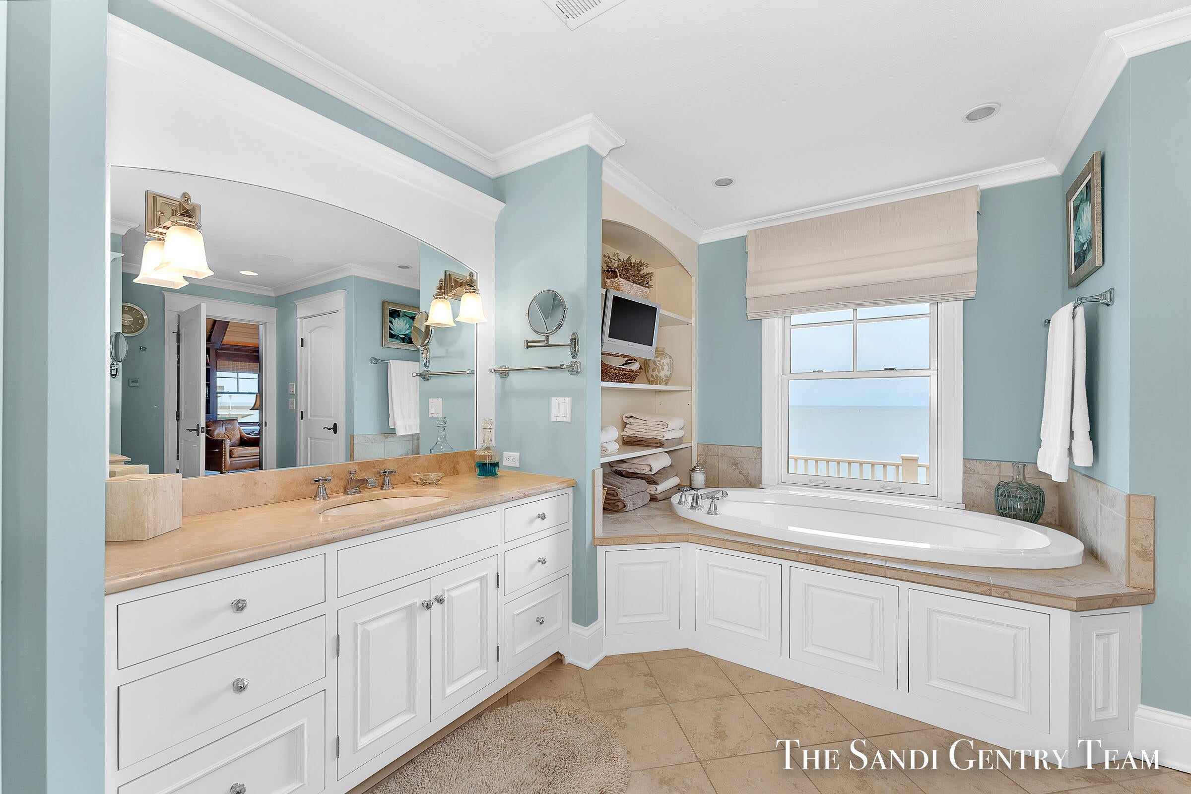 Spring Lake, Michigan, 49456, United States, 5 Bedrooms Bedrooms, ,6 BathroomsBathrooms,Residential,Active,1960133