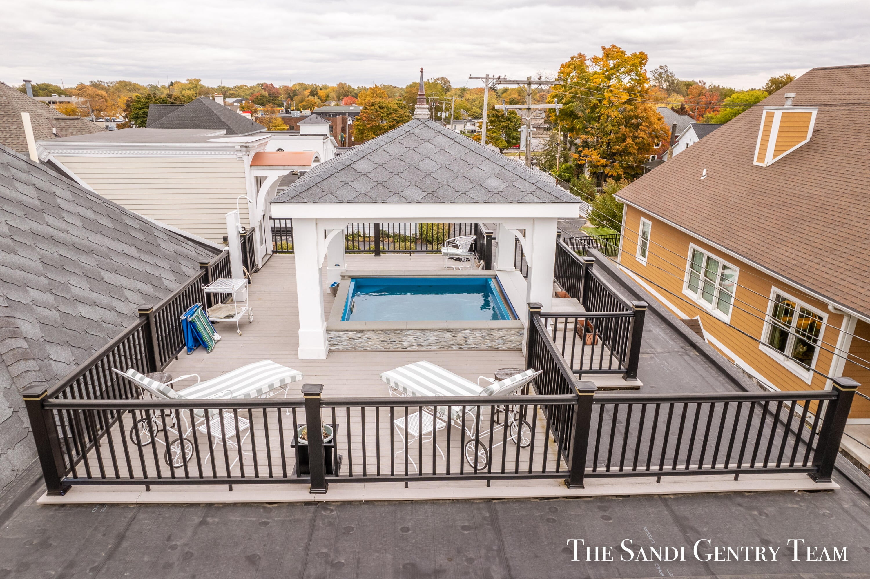 Grand Haven, Michigan, 49417, United States, 3 Bedrooms Bedrooms, ,6 BathroomsBathrooms,Residential,Active,1972168