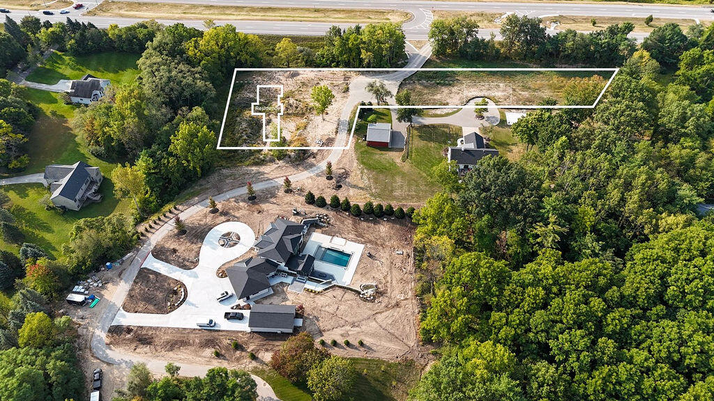 Ada, Michigan, 49301, United States, 4 Bedrooms Bedrooms, ,4 BathroomsBathrooms,Residential,Active,1929693