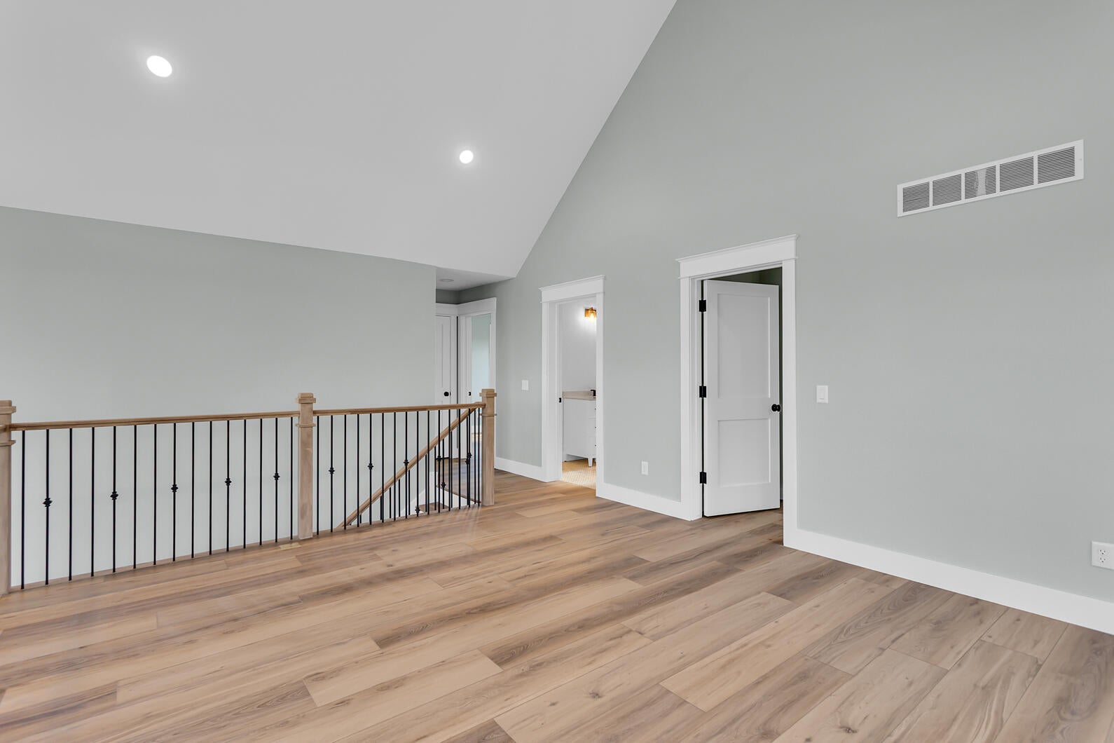 Manitou Beach, Michigan, 49253, United States, 5 Bedrooms Bedrooms, ,4 BathroomsBathrooms,Residential,Active,1989794