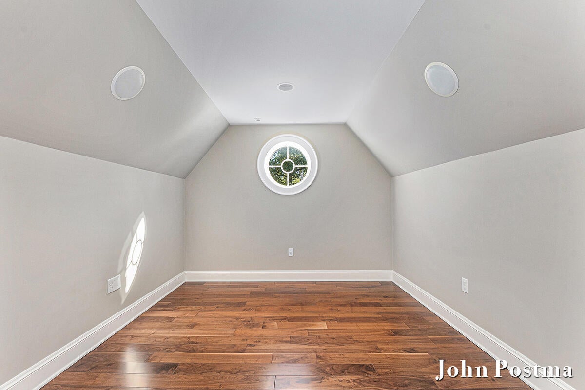 East Grand Rapids, Michigan, 49506, United States, 4 Bedrooms Bedrooms, ,6 BathroomsBathrooms,Residential,Active,2015444