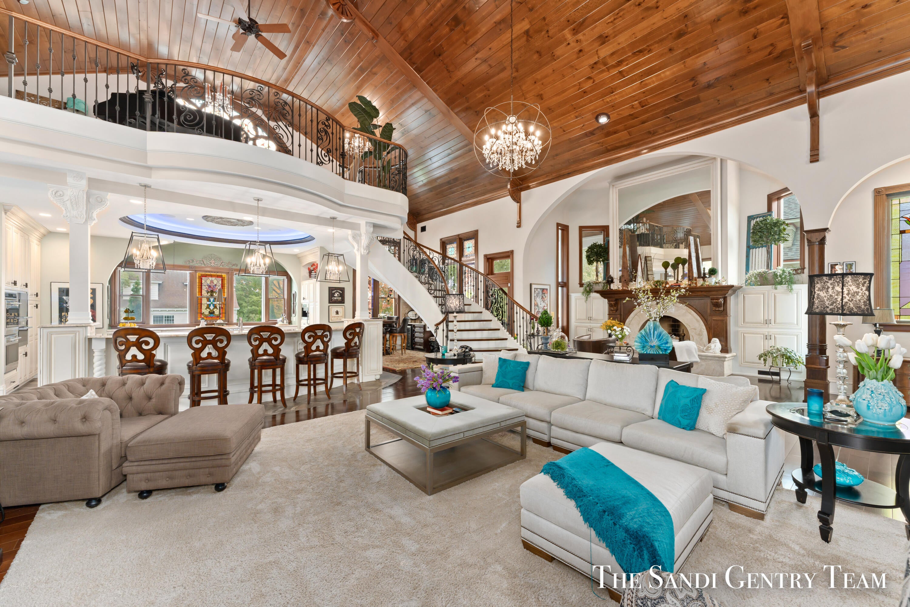 Grand Haven, Michigan, 49417, United States, 3 Bedrooms Bedrooms, ,6 BathroomsBathrooms,Residential,Active,1972168