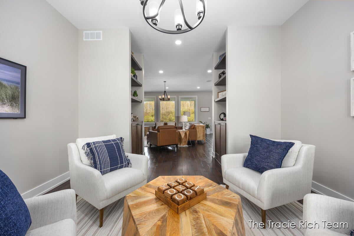 Rockford, Michigan, 49341, United States, 5 Bedrooms Bedrooms, ,5 BathroomsBathrooms,Residential,Active,1929409