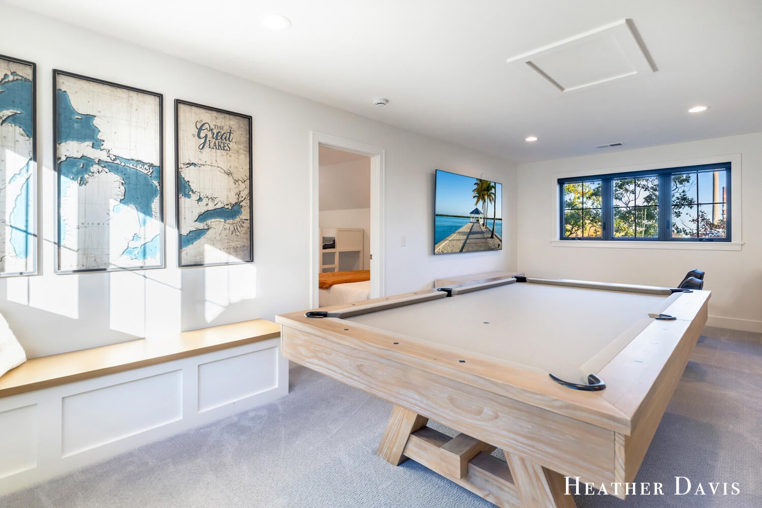 West Olive, Michigan, 49460, United States, 5 Bedrooms Bedrooms, ,6 BathroomsBathrooms,Residential,Active,1972174