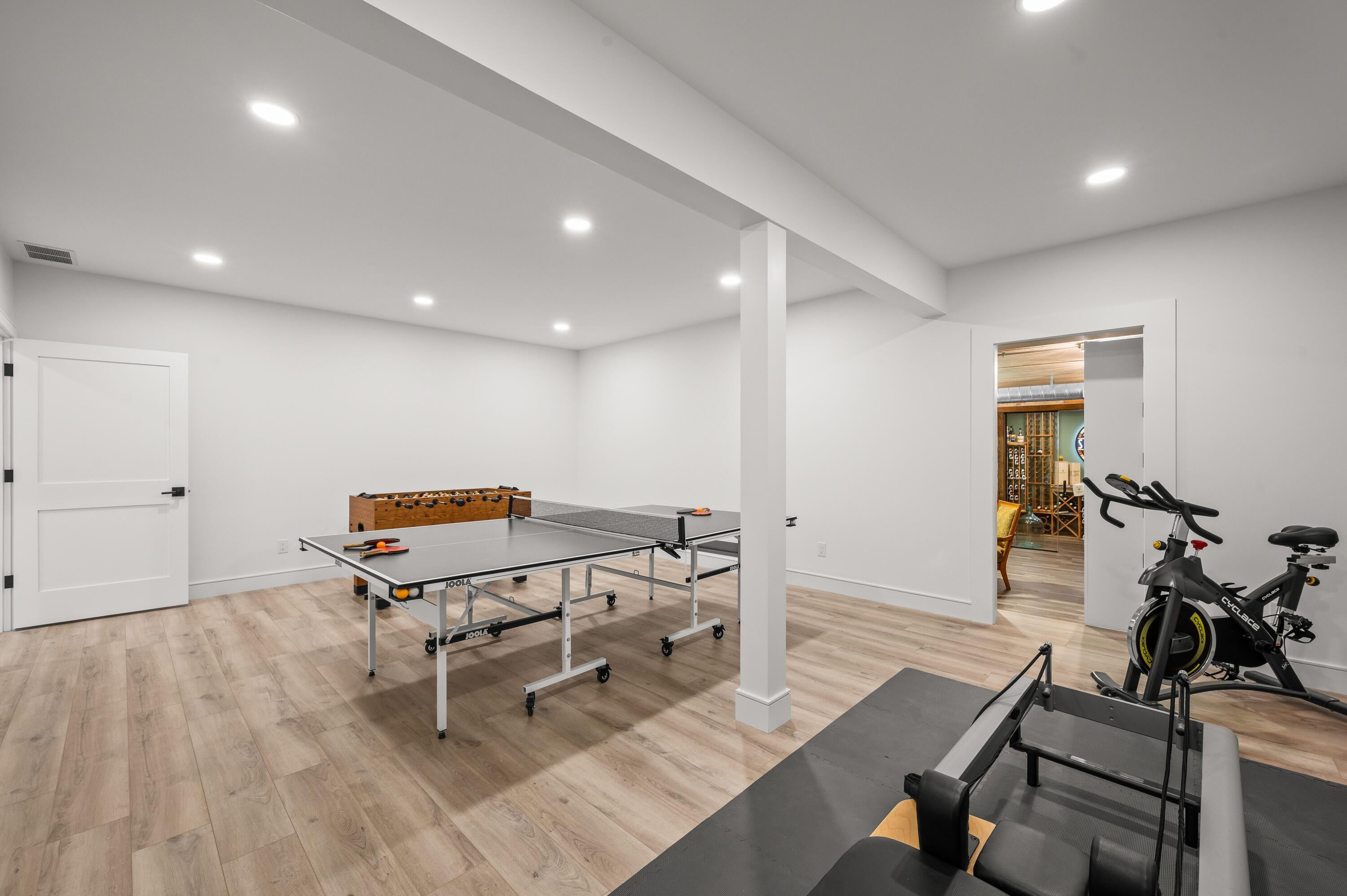 St. Joseph, Michigan, 49085, United States, 6 Bedrooms Bedrooms, ,6 BathroomsBathrooms,Residential,Active,1985598