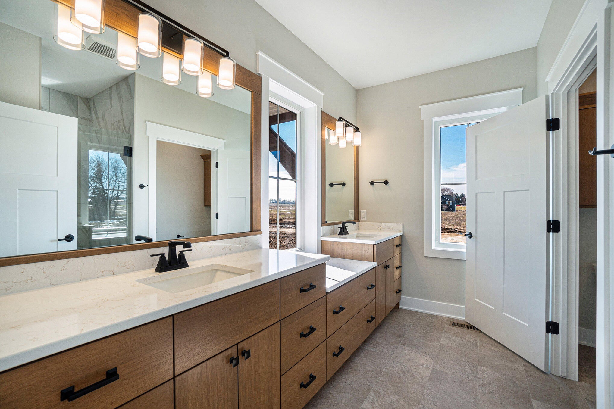 Zeeland, Michigan, 49464, United States, 4 Bedrooms Bedrooms, ,3 BathroomsBathrooms,Residential,Active,1769925