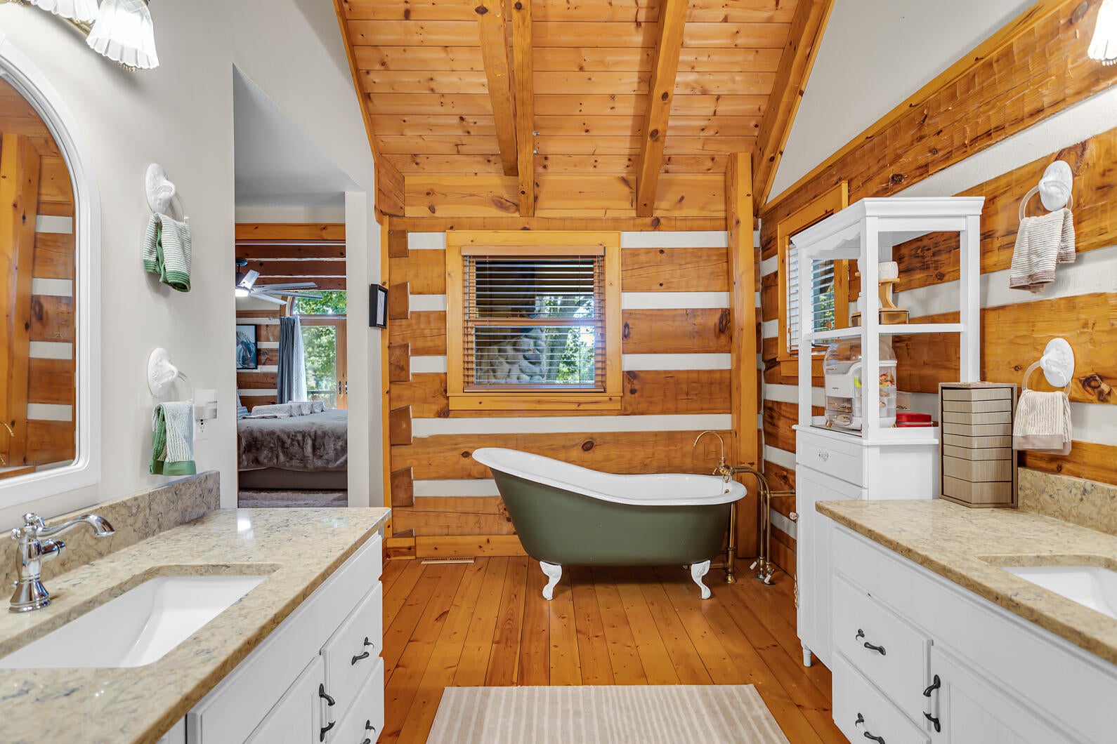 Horton, Michigan, 49246, United States, 5 Bedrooms Bedrooms, ,3 BathroomsBathrooms,Residential,Active,1944098
