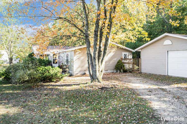 5150 N BASS LAKE RD, PIERSON, MI 49339 - Image 1