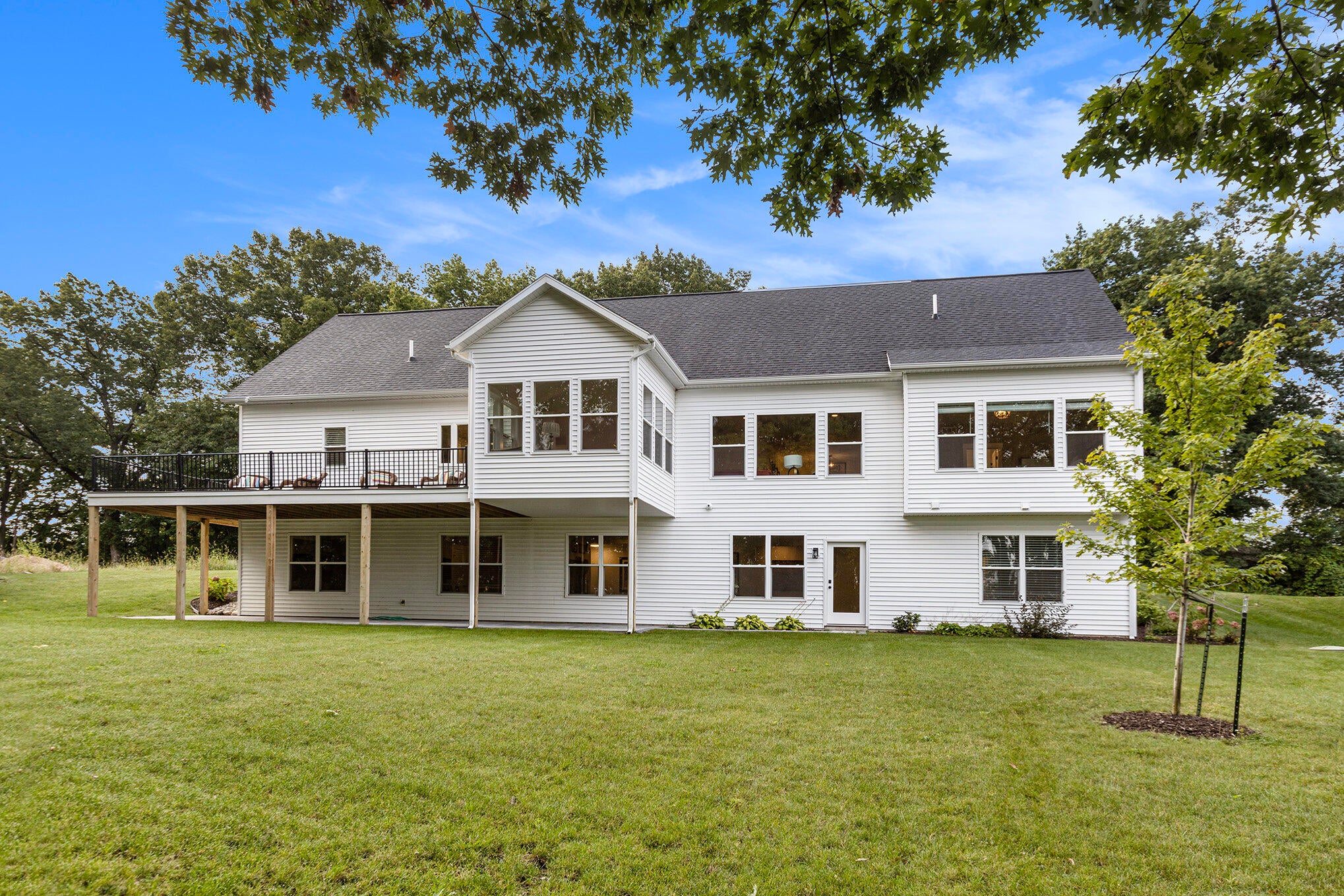 Grand Rapids, Michigan, 49525, United States, 4 Bedrooms Bedrooms, ,4 BathroomsBathrooms,Residential,Active,1987274