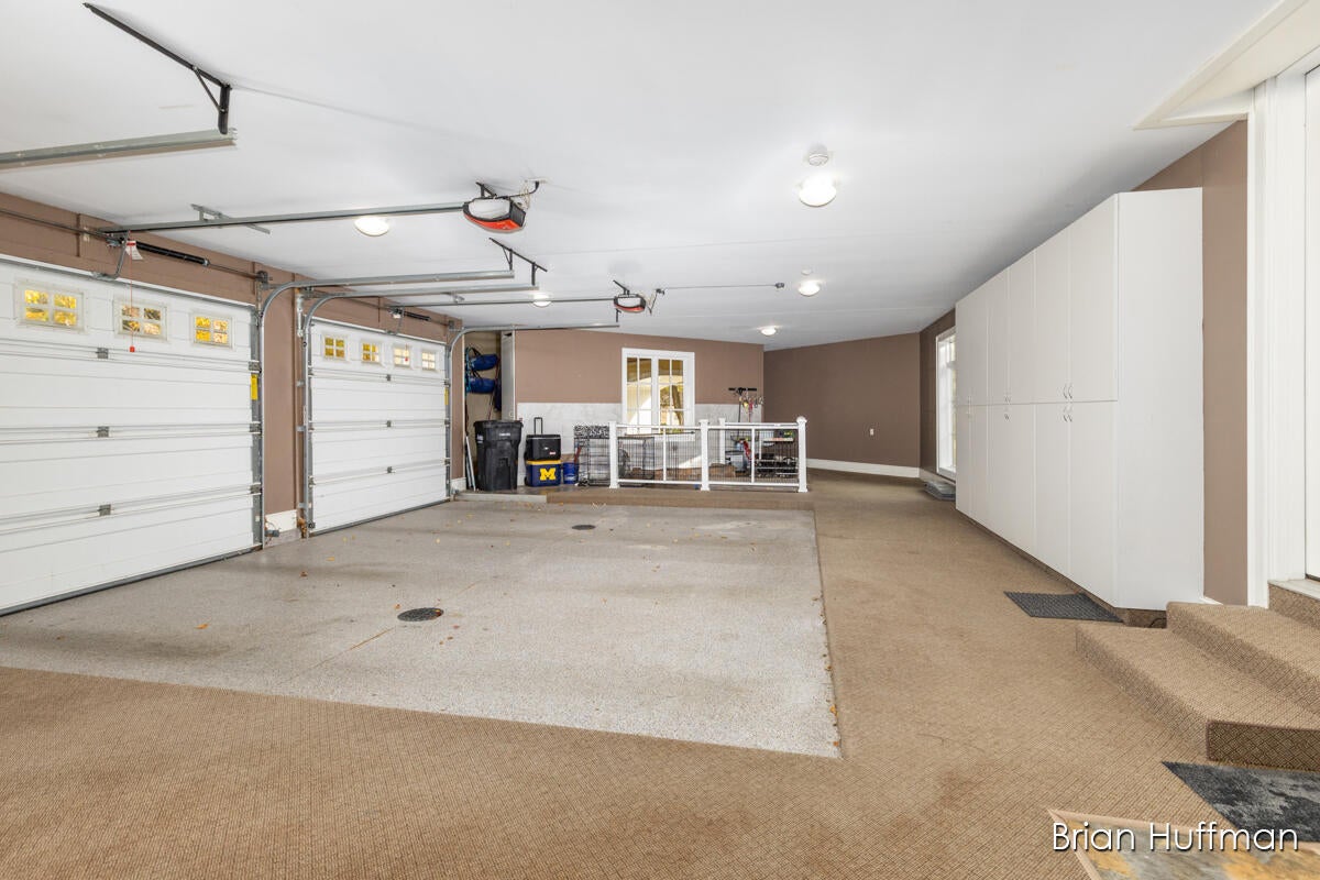 Grandville, Michigan, 49418, United States, 6 Bedrooms Bedrooms, ,9 BathroomsBathrooms,Residential,Active,1988461