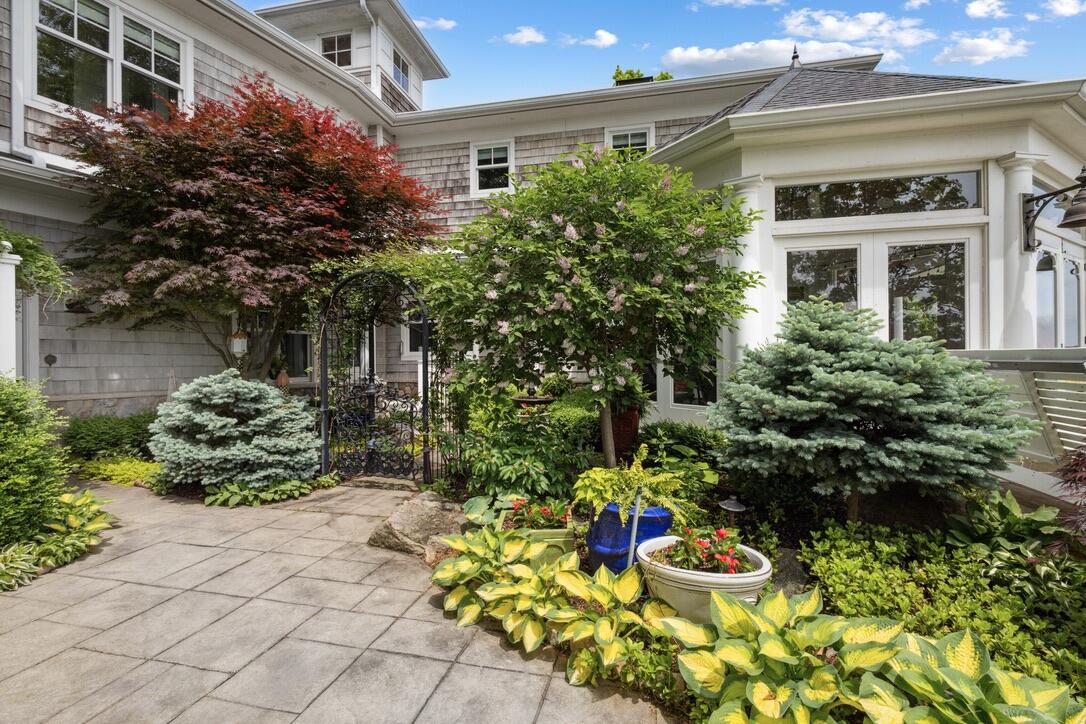 White Pigeon, Michigan, 49099, United States, 9 Bedrooms Bedrooms, ,9 BathroomsBathrooms,Residential,Active,1849554