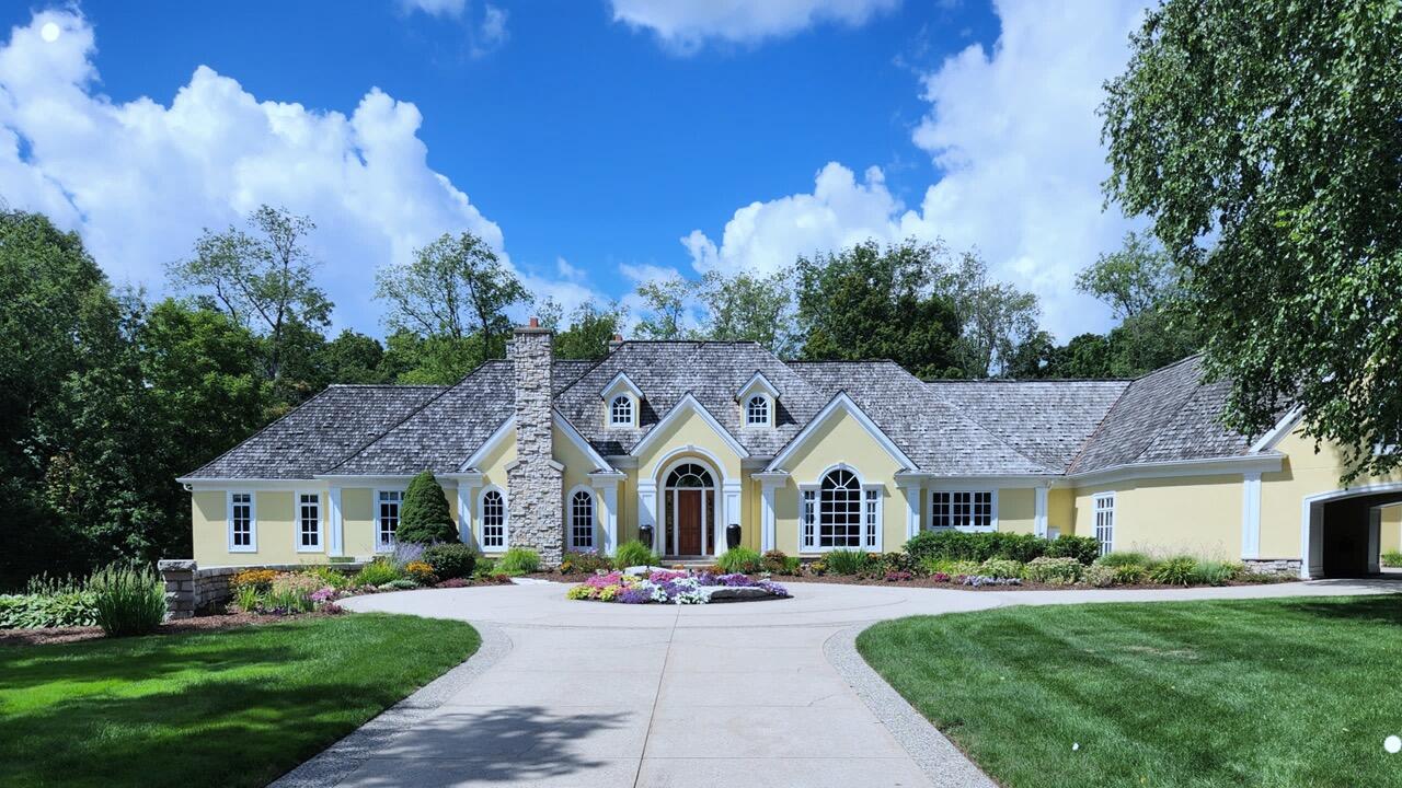Grandville, Michigan, 49418, United States, 6 Bedrooms Bedrooms, ,9 BathroomsBathrooms,Residential,Active,1988461