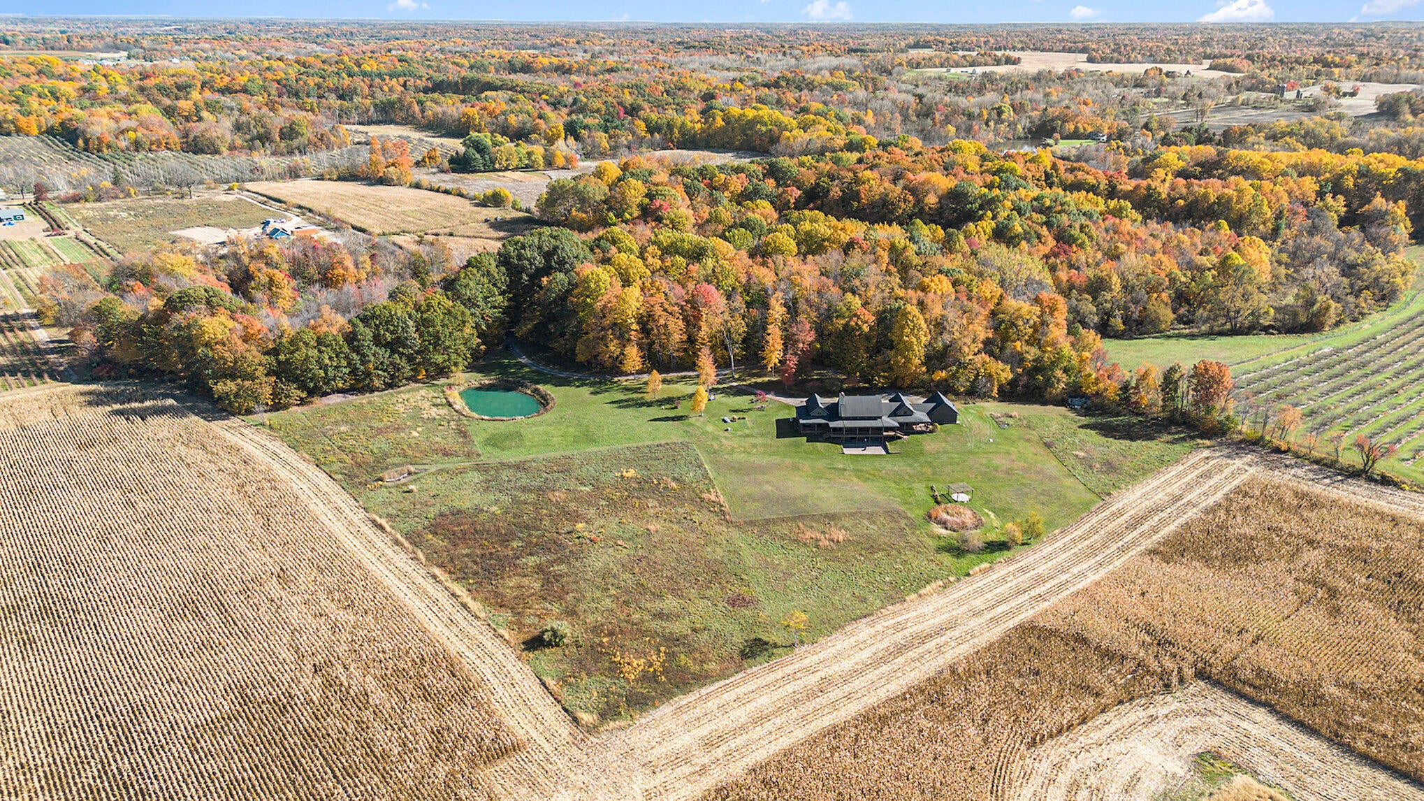 Berrien Springs, Michigan, 49103, United States, ,5 BathroomsBathrooms,Residential,Active,1849497