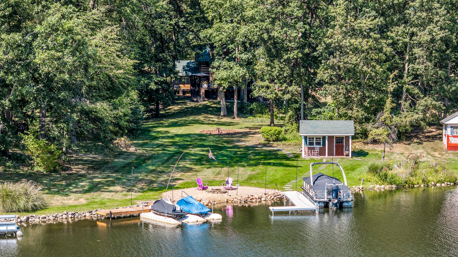 Horton, Michigan, 49246, United States, 5 Bedrooms Bedrooms, ,3 BathroomsBathrooms,Residential,Active,1944098