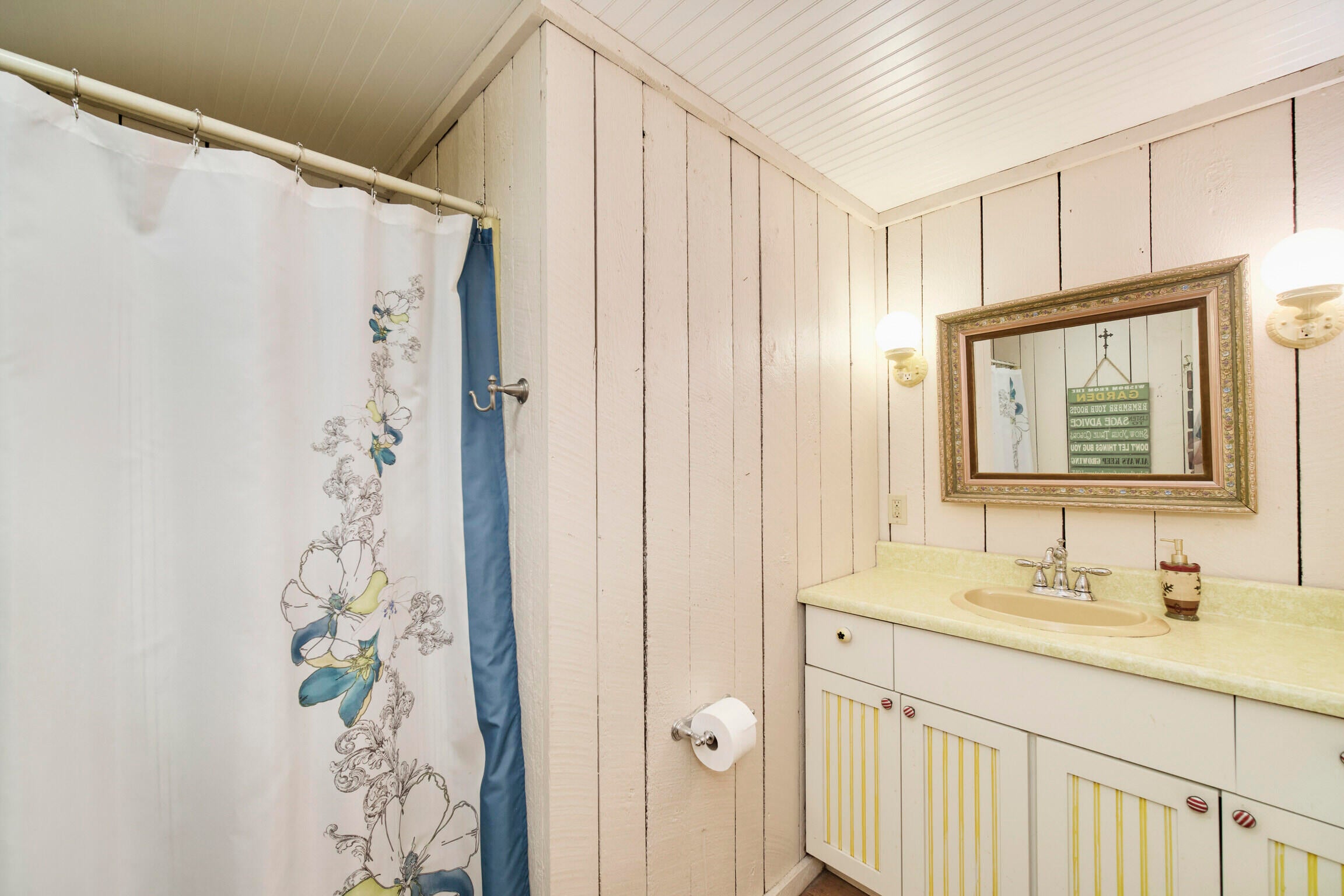 Manistee, Michigan, 49660, United States, 4 Bedrooms Bedrooms, ,4 BathroomsBathrooms,Residential,Active,1913051