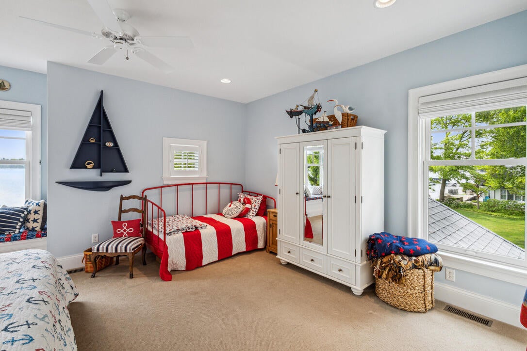 White Pigeon, Michigan, 49099, United States, 9 Bedrooms Bedrooms, ,9 BathroomsBathrooms,Residential,Active,1849554