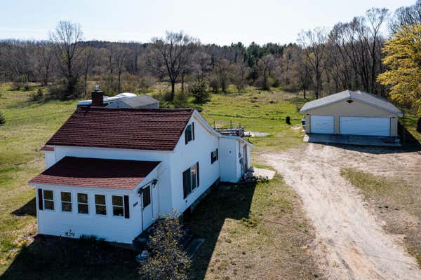 2019 LENZ RD, LUDINGTON, MI 49431, photo 3 of 75