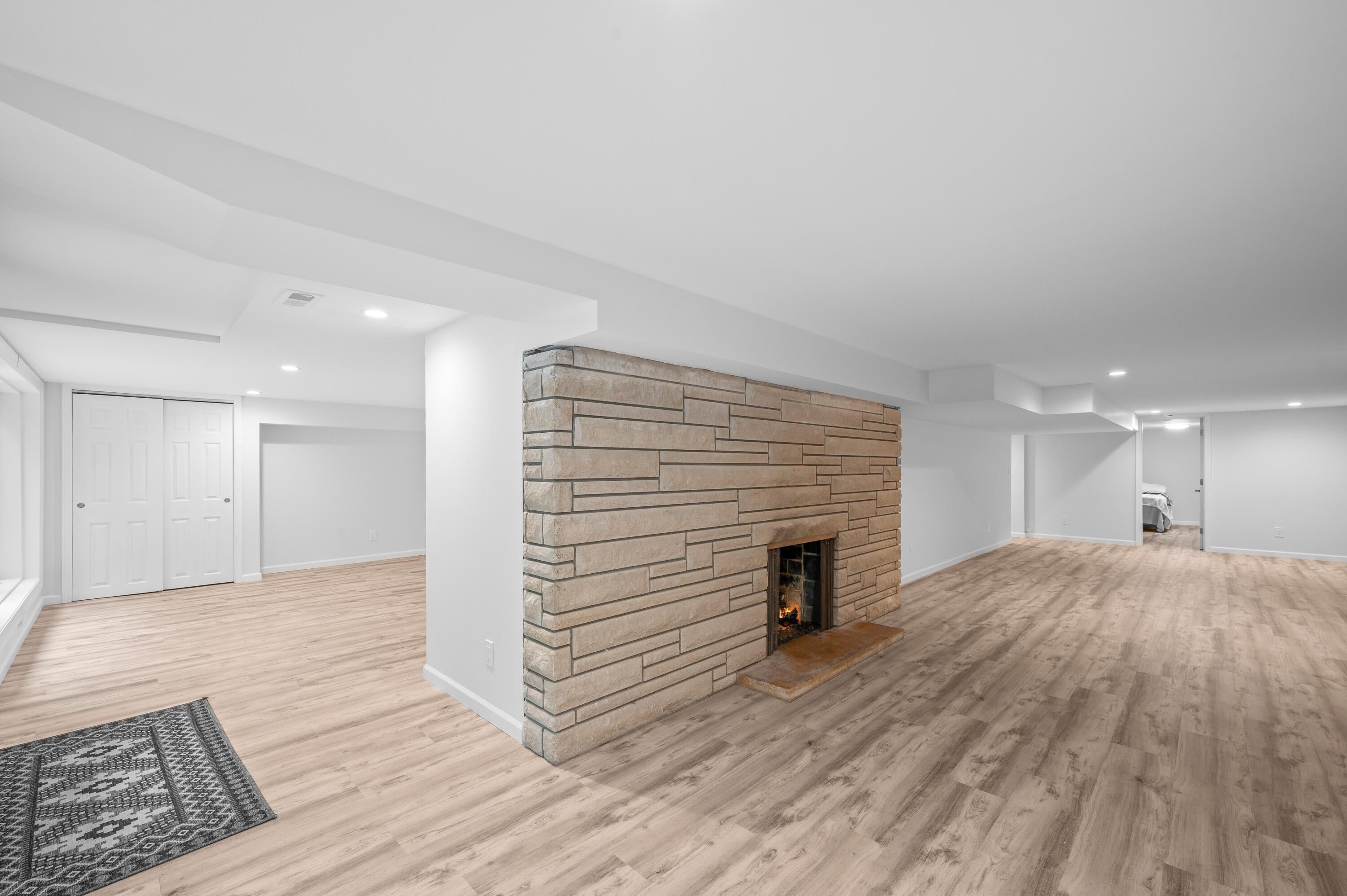 Bridgman, Michigan, 49106, United States, 5 Bedrooms Bedrooms, ,3 BathroomsBathrooms,Residential,Active,1922345