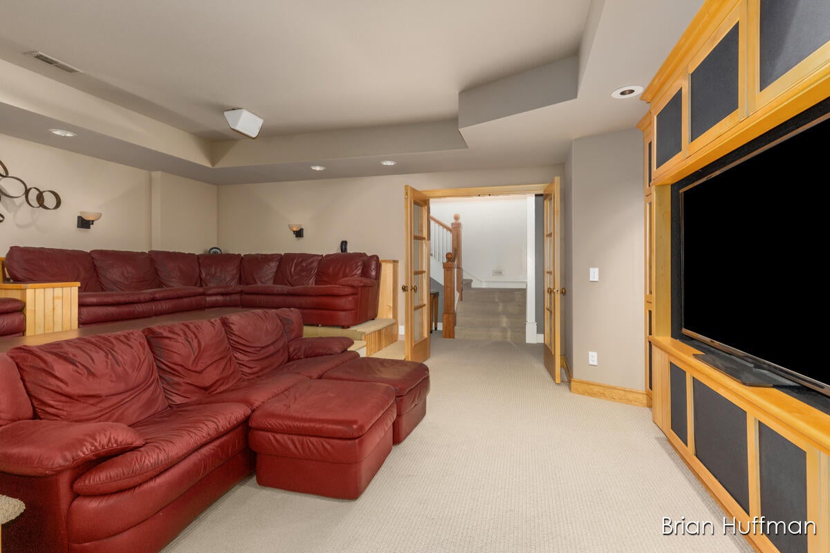 Grandville, Michigan, 49418, United States, 6 Bedrooms Bedrooms, ,9 BathroomsBathrooms,Residential,Active,1988461