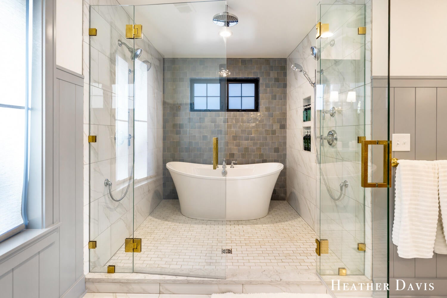 West Olive, Michigan, 49460, United States, 5 Bedrooms Bedrooms, ,6 BathroomsBathrooms,Residential,Active,1972174