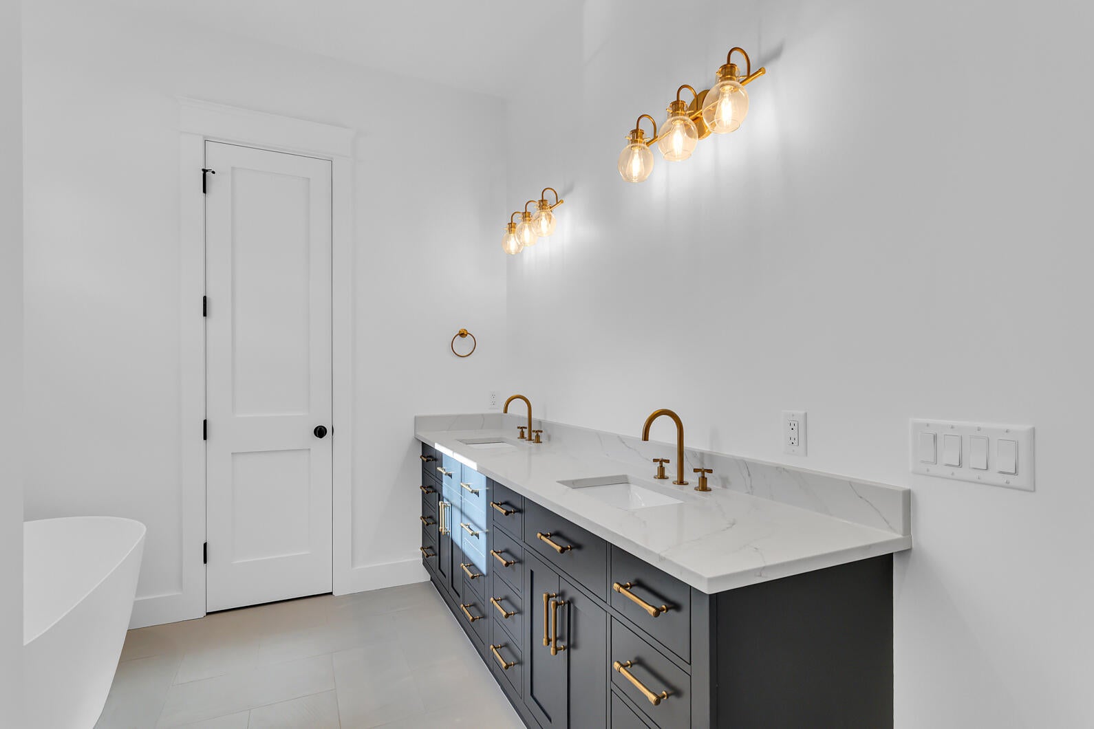 Manitou Beach, Michigan, 49253, United States, 5 Bedrooms Bedrooms, ,4 BathroomsBathrooms,Residential,Active,1989794