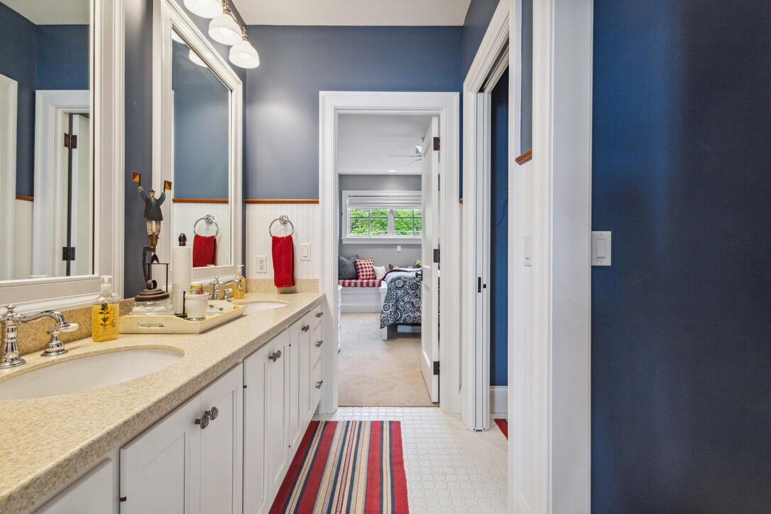 White Pigeon, Michigan, 49099, United States, 9 Bedrooms Bedrooms, ,9 BathroomsBathrooms,Residential,Active,1849554