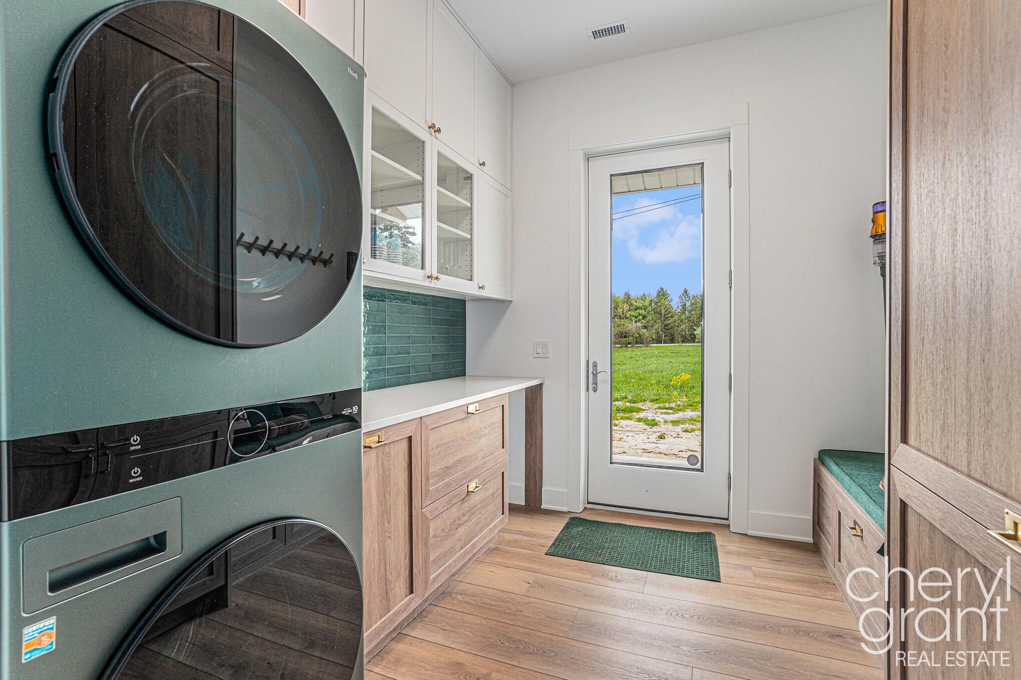 Fennville, Michigan, 49408, United States, 4 Bedrooms Bedrooms, ,4 BathroomsBathrooms,Residential,Active,1964494