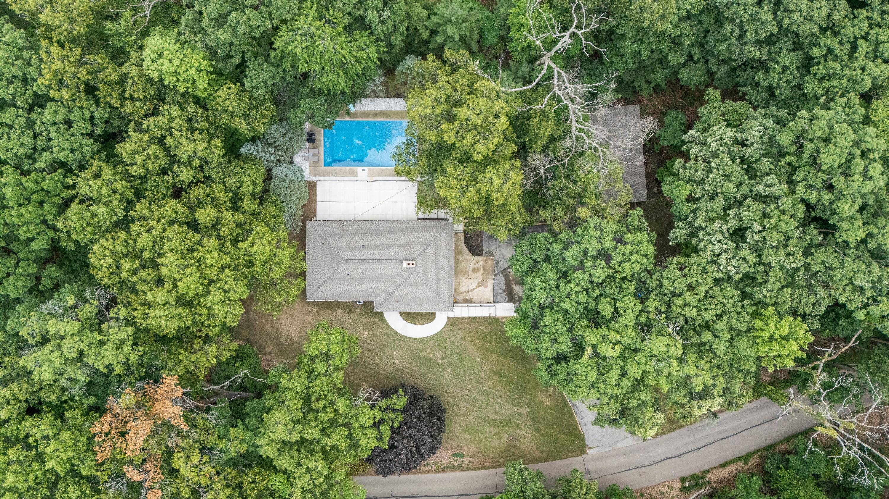 Bridgman, Michigan, 49106, United States, 5 Bedrooms Bedrooms, ,3 BathroomsBathrooms,Residential,Active,1922345