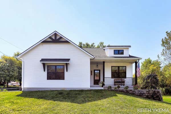 272 E ASH ST, CEDAR SPRINGS, MI 49319 - Image 1