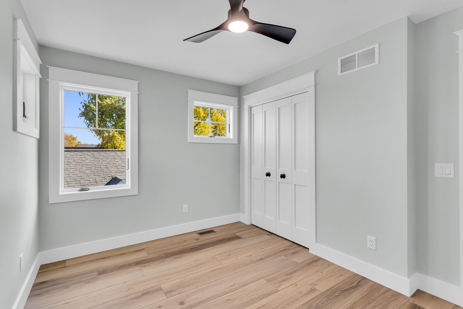 Manitou Beach, Michigan, 49253, United States, 5 Bedrooms Bedrooms, ,4 BathroomsBathrooms,Residential,Active,1989794