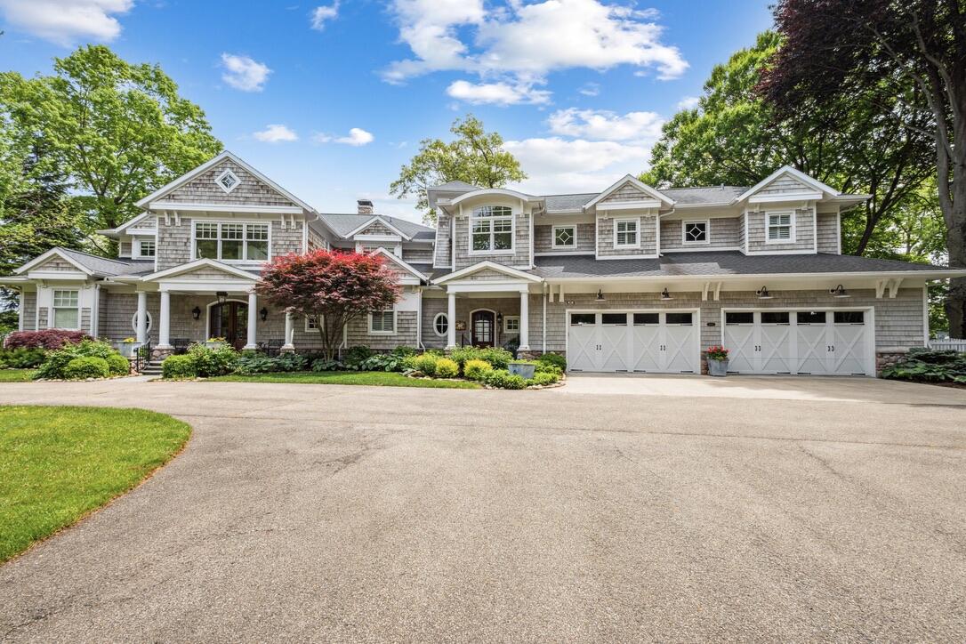 White Pigeon, Michigan, 49099, United States, 9 Bedrooms Bedrooms, ,9 BathroomsBathrooms,Residential,Active,1849554